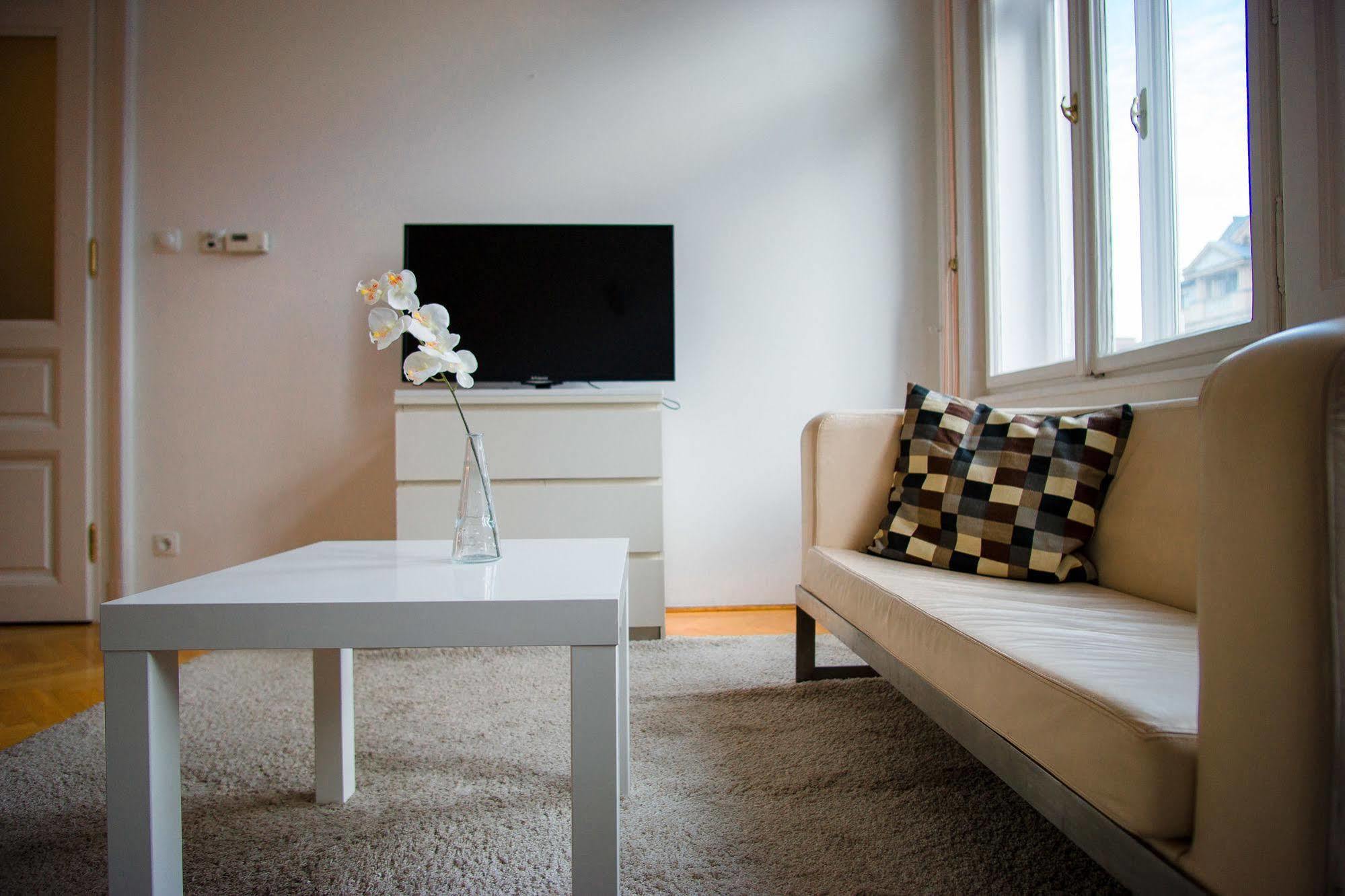 Budapest Heart Apartments Luaran gambar